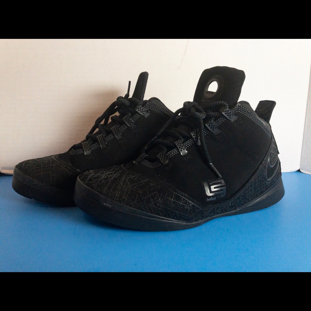 Nike lebron James 2